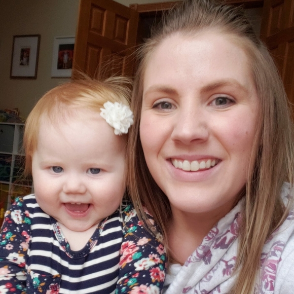 Meet your Posher, Laura - Picture 2 of 4